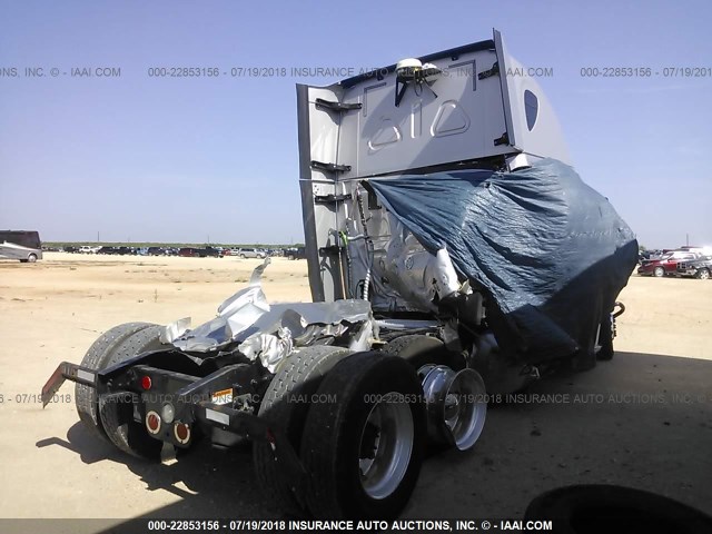 3AKJGLDRXGSGZ5154 - 2016 FREIGHTLINER CASCADIA 125  GRAY photo 4