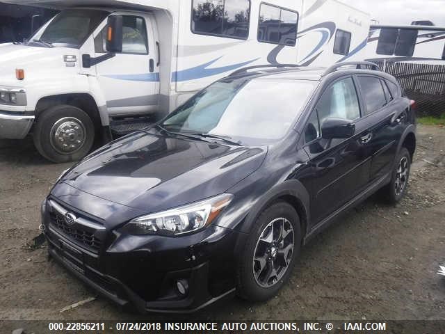 JF2GTABCXJH332115 - 2018 SUBARU CROSSTREK PREMIUM BLACK photo 2