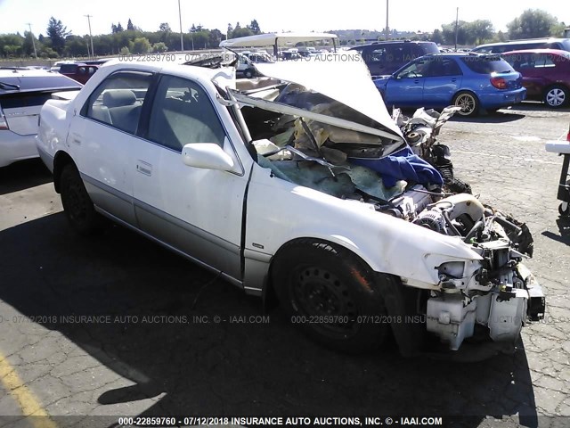 JT2BG22K410541092 - 2001 TOYOTA CAMRY CE/LE/XLE WHITE photo 1