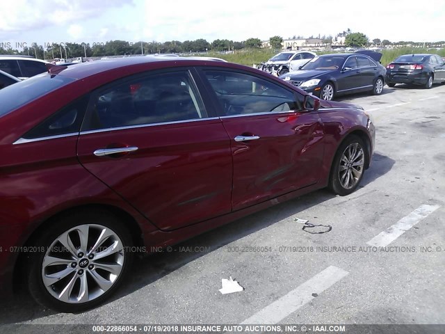 5NPEC4AC5BH216980 - 2011 HYUNDAI SONATA SE/LIMITED RED photo 6