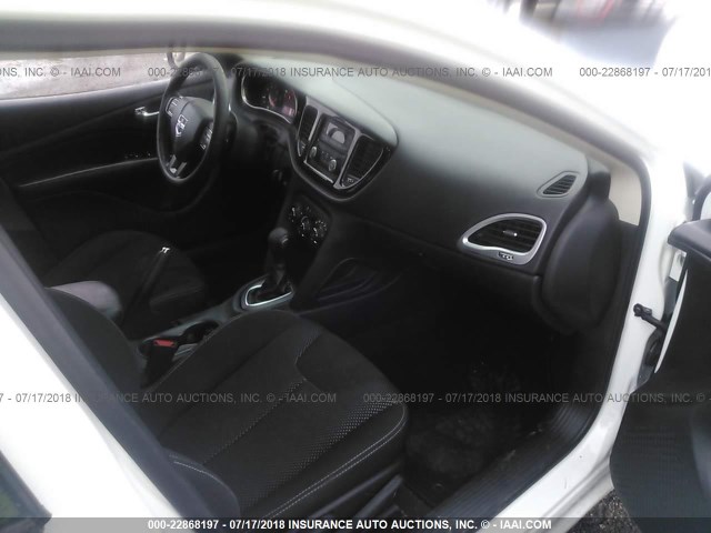 1C3CDFBA8GD652611 - 2016 DODGE DART SXT WHITE photo 5