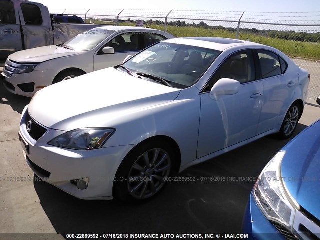 JTHBK262172028460 - 2007 LEXUS IS 250 WHITE photo 2