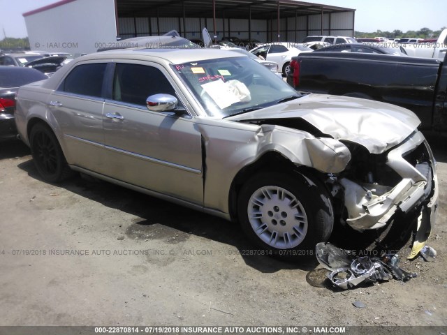 2C3KA33V69H552632 - 2009 CHRYSLER 300 LIMITED GOLD photo 1