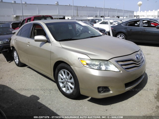 4T4BF3EK5BR097793 - 2011 TOYOTA CAMRY SE/LE/XLE GOLD photo 1