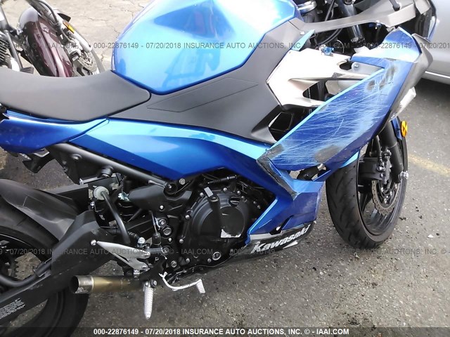 JKAEXKH17JDA13474 - 2018 KAWASAKI EX400 BLUE photo 8