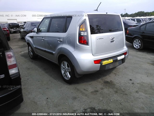 KNDJT2A24B7266994 - 2011 KIA SOUL +/!/SPORT SILVER photo 3