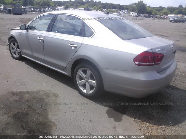 1VWBP7A33DC097427 - 2013 VOLKSWAGEN PASSAT SE SILVER photo 3