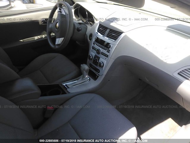 1G1ZA5E00AF281931 - 2010 CHEVROLET MALIBU LS Boz foto 5