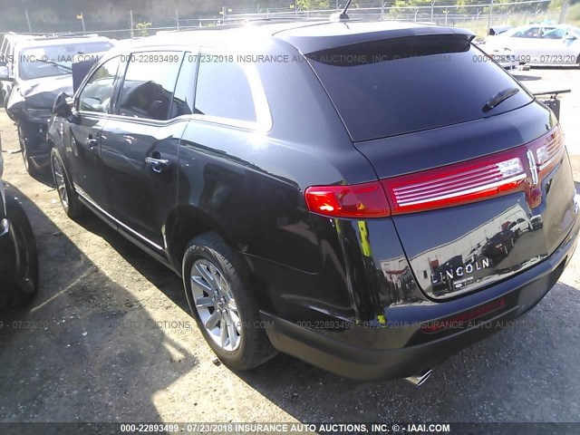 2LMHJ5NK4GBL00639 - 2016 LINCOLN MKT BLACK photo 3