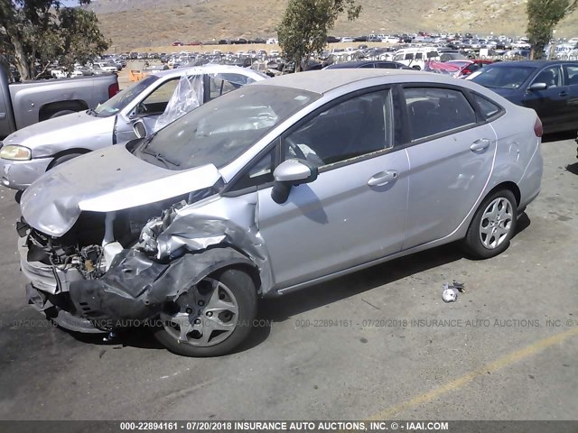 3FADP4AJ0CM135112 - 2012 FORD FIESTA S SILVER photo 2