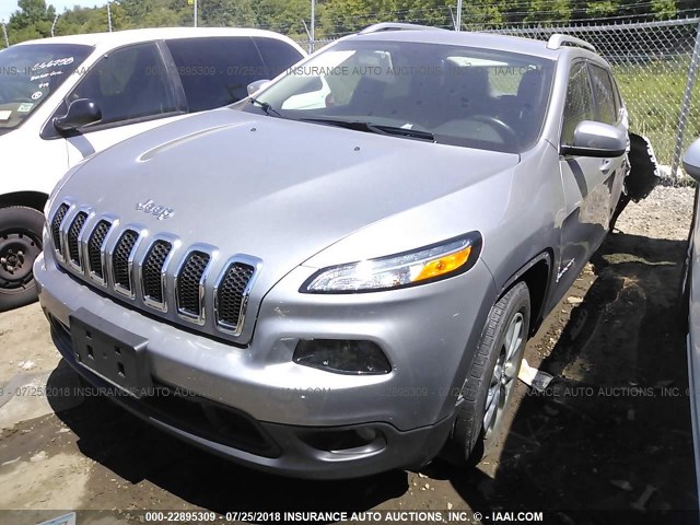 1C4PJMCB1GW260771 - 2016 JEEP CHEROKEE LATITUDE SILVER photo 2