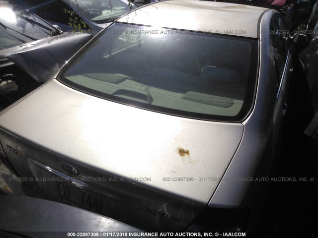 JTDBE32K130183083 - 2003 TOYOTA CAMRY LE/XLE BEIGE photo 4