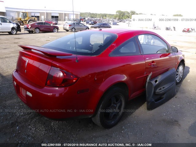 1G2AL15F877293036 - 2007 PONTIAC G5 RED photo 4