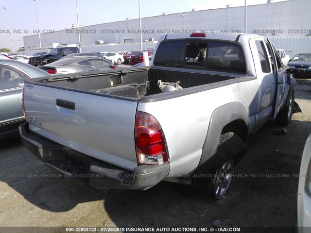 5TEUX42NX5Z123096 - 2005 TOYOTA TACOMA ACCESS CAB ვერცხლისფერი ფოტო 4