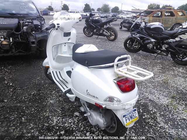 ZAPC386B965001072 - 2006 VESPA LX 50 WHITE photo 3