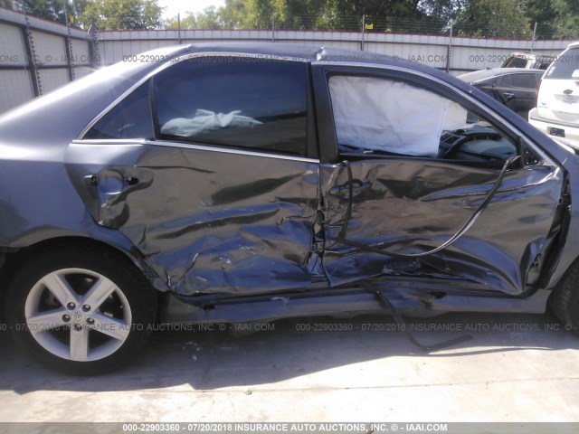 4T1BF1FK0EU432850 - 2014 TOYOTA CAMRY L/SE/LE/XLE Boz foto 6