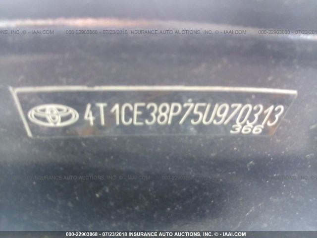 4T1CE38P75U970313 - 2005 TOYOTA CAMRY SOLARA SE/SLE BLACK photo 9