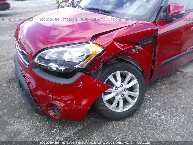 KNDJT2A67D7551307 - 2013 KIA SOUL +/!/SPORT RED photo 6