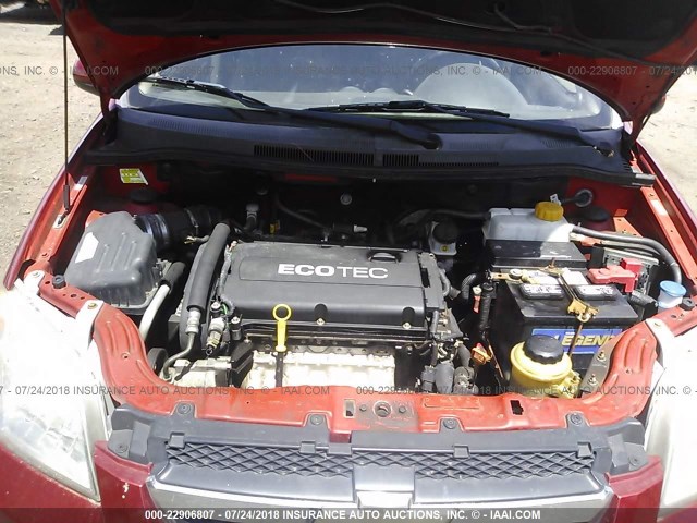 KL1TD5DE9BB226735 - 2011 CHEVROLET AVEO LS/LT წითელი ფოტო 10