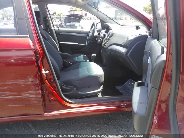 KL1TD5DE9BB226735 - 2011 CHEVROLET AVEO LS/LT წითელი ფოტო 5