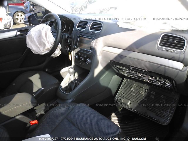 WVWNM7AJ2BW113264 - 2011 VOLKSWAGEN GOLF 灰色 照片 5