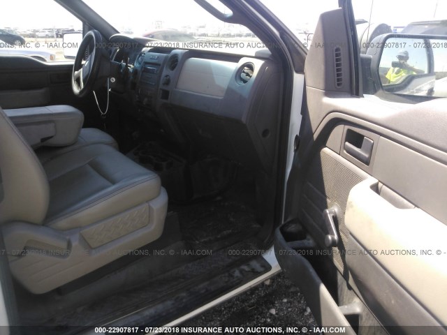 1FTEX1EW8AKA15050 - 2010 FORD F150 SUPER CAB WHITE photo 5