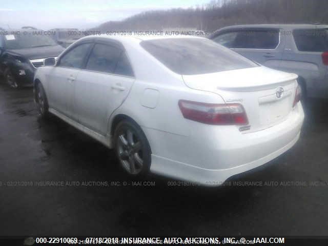 4T1BE46K47U652564 - 2007 TOYOTA CAMRY NEW GENERATION CE/LE/XLE/SE WHITE photo 3