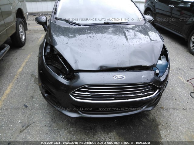 3FADP4BJ6GM140965 - 2016 FORD FIESTA SE GRAY photo 6