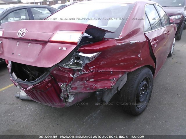 4T1BF1FK8DU693805 - 2013 TOYOTA CAMRY L/SE/LE/XLE წითელი ფოტო 6