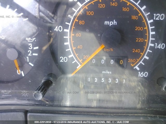 WDBGA32E6PA115985 - 1993 MERCEDES-BENZ 300 SE GRAY photo 7