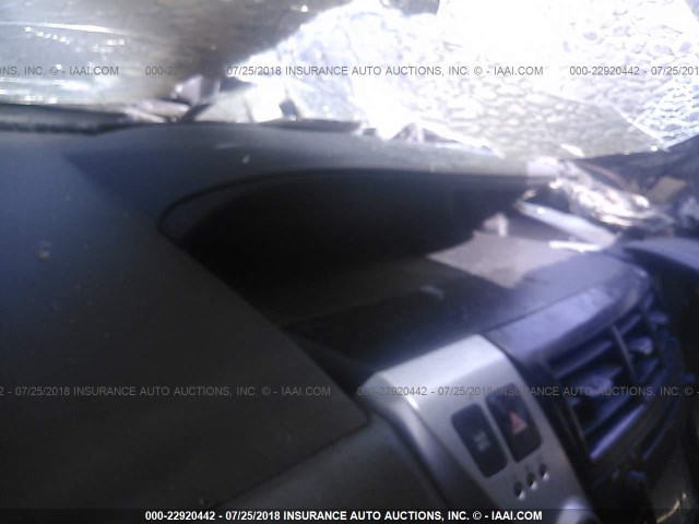 JTDZN3EU2C3157974 - 2012 TOYOTA PRIUS V WHITE photo 7