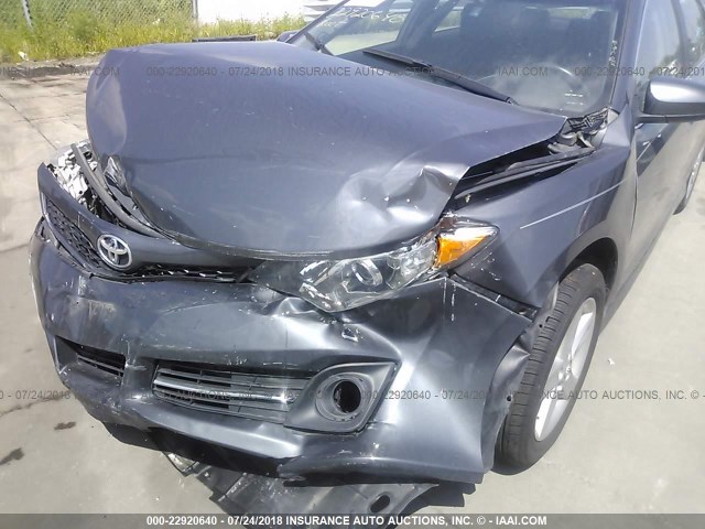 4T1BF1FK8EU786597 - 2014 TOYOTA CAMRY L/SE/LE/XLE Boz foto 6