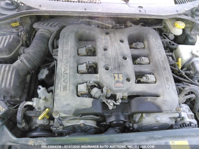 2C3HC56G3XH536348 - 1999 CHRYSLER LHS GRAY photo 10