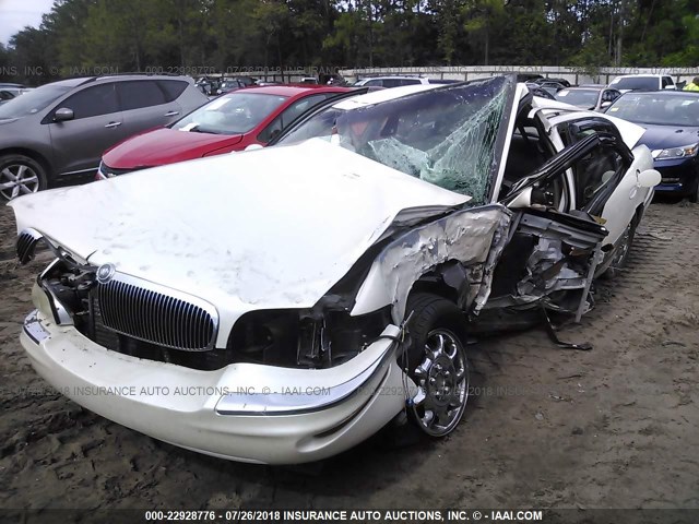 1G4CU541X24235689 - 2002 BUICK PARK AVENUE ULTRA WHITE photo 2