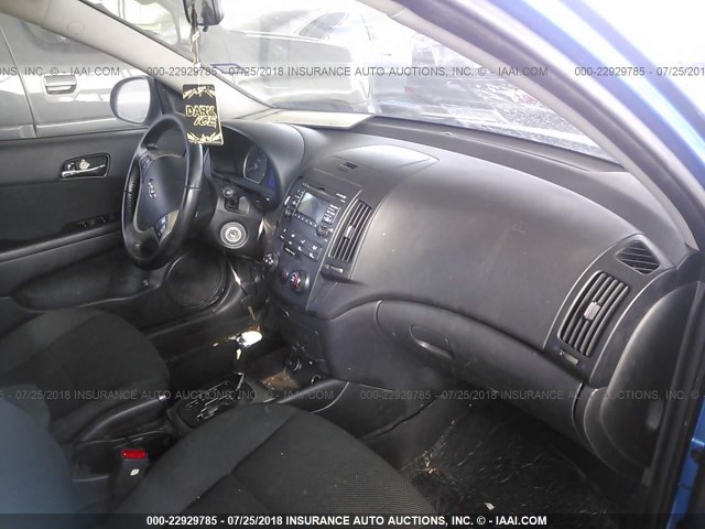 KMHDC86E69U031636 - 2009 HYUNDAI ELANTRA TOURING  BLUE photo 5