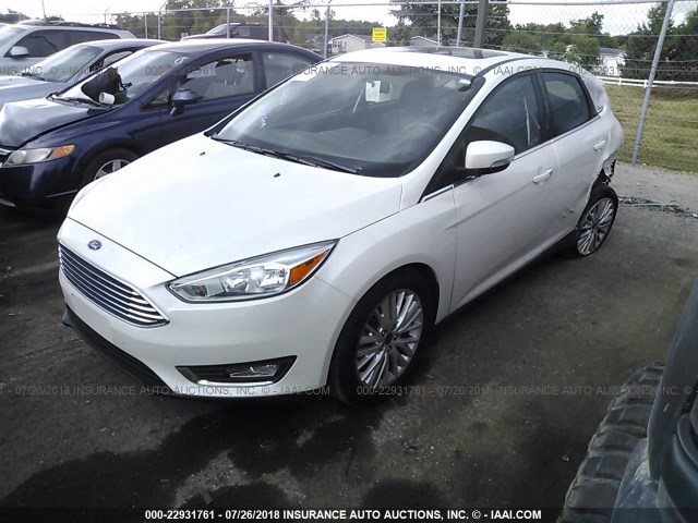 1FADP3N25HL250519 - 2017 FORD FOCUS TITANIUM WHITE photo 2