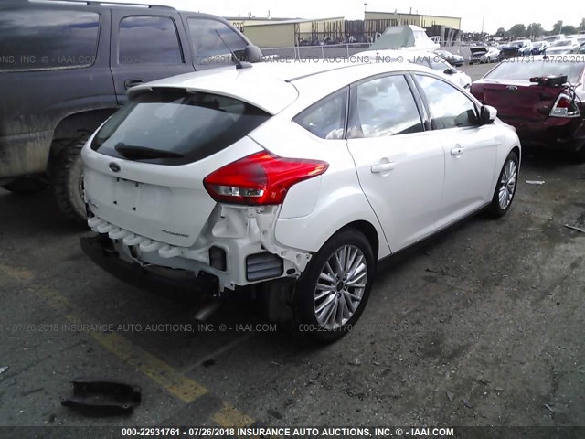 1FADP3N25HL250519 - 2017 FORD FOCUS TITANIUM WHITE photo 4