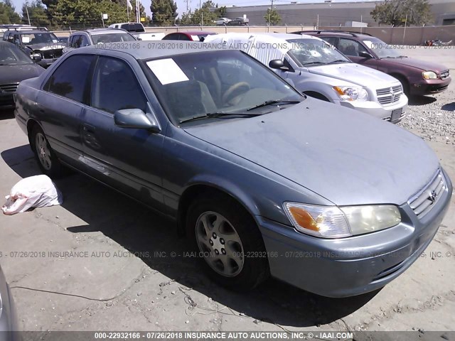 JT2BG28K5Y0387929 - 2000 TOYOTA CAMRY LE/XLE 绿色 照片 1