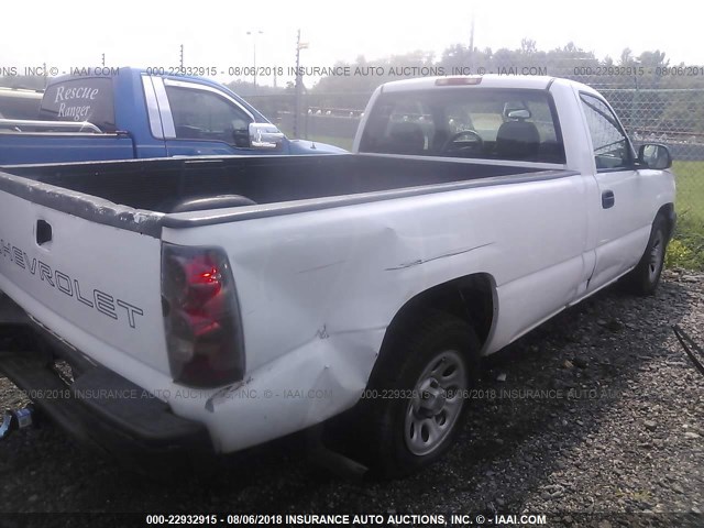 1GCEC14X65Z209224 - 2005 CHEVROLET SILVERADO C1500 WHITE photo 4