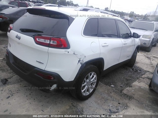 1C4PJLCB4HW663008 - 2017 JEEP CHEROKEE LATITUDE WHITE photo 4