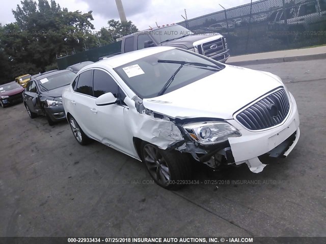 1G4PR5SK5F4101970 - 2015 BUICK VERANO CONVENIENCE WHITE photo 1