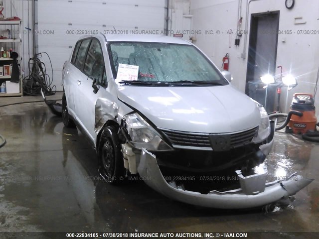 3N1BC13E49L426158 - 2009 NISSAN VERSA S/SL SILVER photo 6