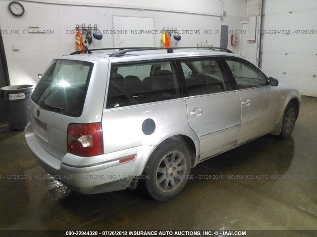 WVWVD63B73E418203 - 2003 VOLKSWAGEN PASSAT GLS GRAY photo 4