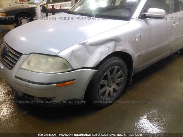 WVWVD63B73E418203 - 2003 VOLKSWAGEN PASSAT GLS GRAY photo 6