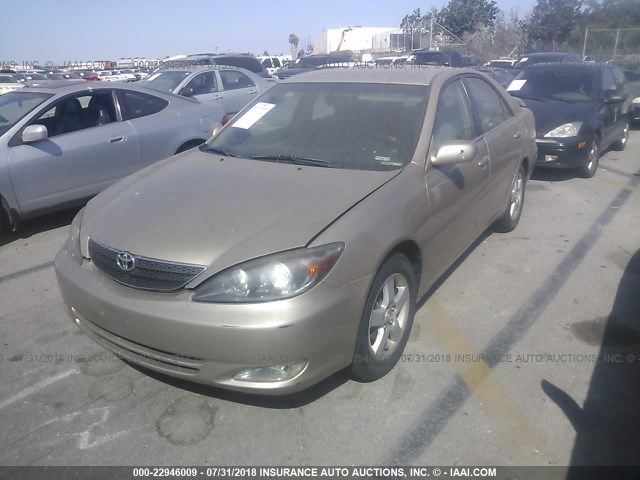 4T1BE30K92U004102 - 2002 TOYOTA CAMRY LE/XLE/SE BEIGE photo 2