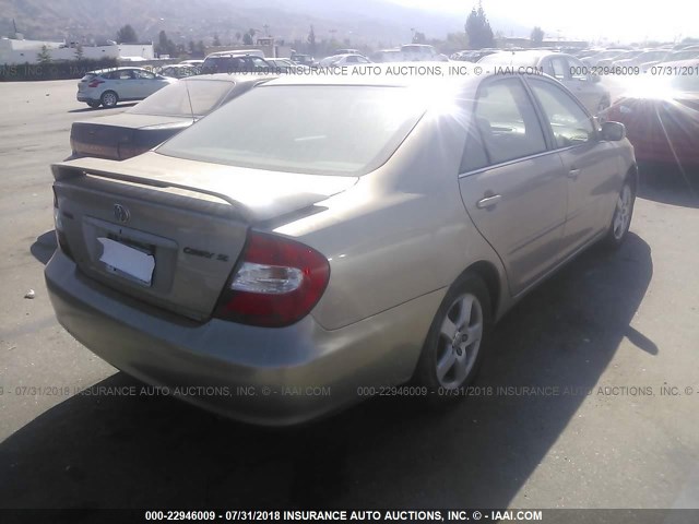 4T1BE30K92U004102 - 2002 TOYOTA CAMRY LE/XLE/SE BEIGE photo 4