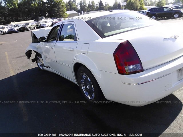 2C3KA53G36H525624 - 2006 CHRYSLER 300 TOURING WHITE photo 3