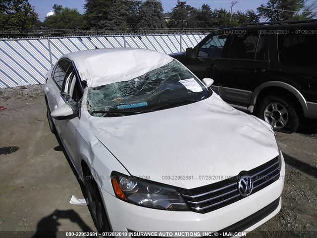 1VWBH7A38CC073510 - 2012 VOLKSWAGEN PASSAT SE WHITE photo 6