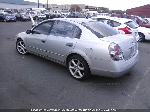 1N4AL11D43C275642 - 2003 NISSAN ALTIMA S/SL SILVER photo 3