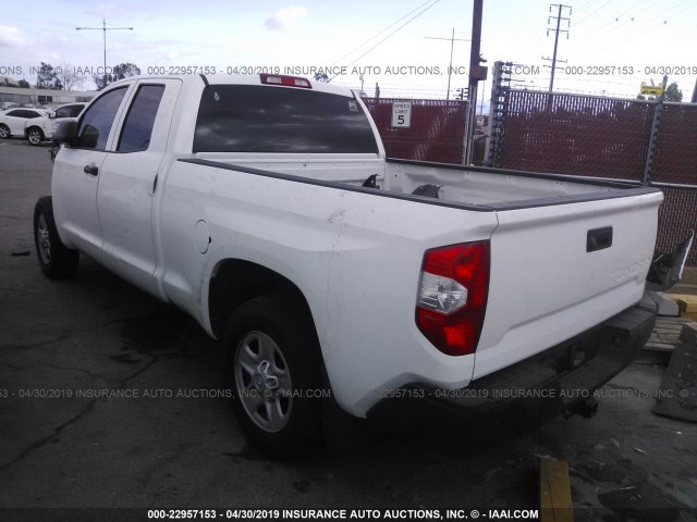 5TFRM5F19GX101175 - 2016 TOYOTA TUNDRA DOUBLE CAB SR/SR5 WHITE photo 3